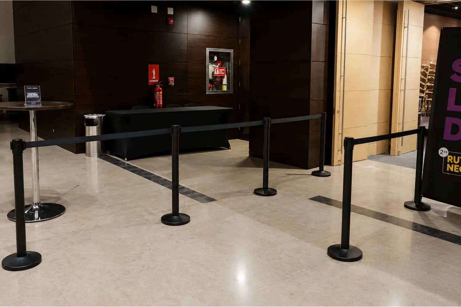 Separador de fila con reata