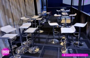 mesas y sillas para eventos corporativos